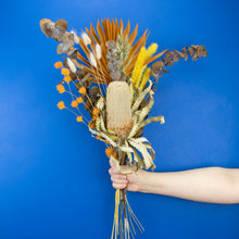 Load image into Gallery viewer, Dried Flower Bouquet Orange - 'Sunshine Valley' (Floribana)